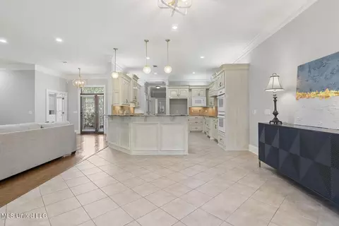 Entry Way - 710 S Chickasaw Dr, Flowood, MS 39232 photo 2 of 3