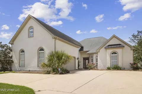 710 S Chickasaw Dr, Flowood, MS 39232