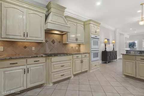 Kitchen - 710 S Chickasaw Dr, Flowood, MS 39232 photo 3 of 4
