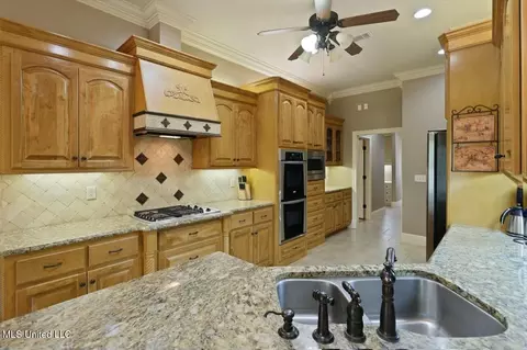 417 Julee Cir, Brandon, MS 39042 photo 9