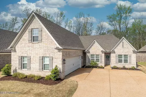 1155 Pettigrew Dr, Hernando, MS 38632
