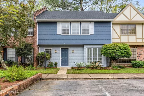 26 Independence Dr, Gulfport, MS 39507
