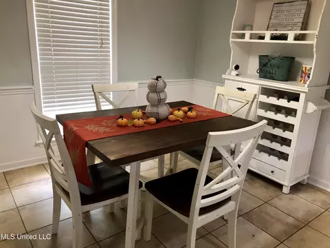 105 Lori Cir, Brandon, MS 39042 photo 5