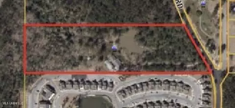 914 Beverly Hills Rd, Hattiesburg, MS 39401