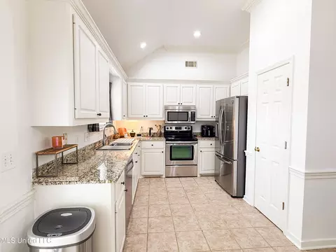 134 Evergreen Way, Flowood, MS 39232 photo 12