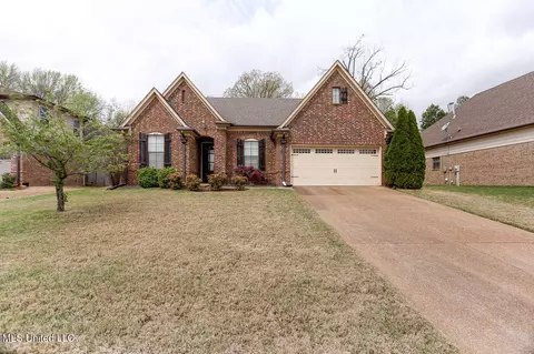 4229 Ridgemont Rd, Olive Branch, MS 38654