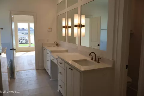 102 Herons Bay Cir, Madison, MS 39110 photo 9