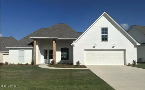 102 Herons Bay Cir, Madison, MS 39110