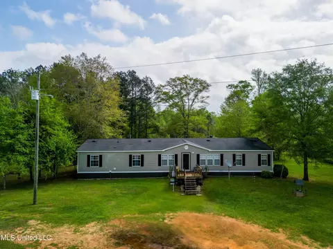 142 Pea Patch Dr, Mendenhall, MS 39114