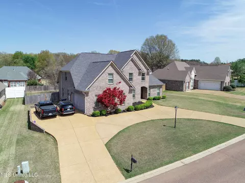 106 Cambridge Cv, Batesville, MS 38606