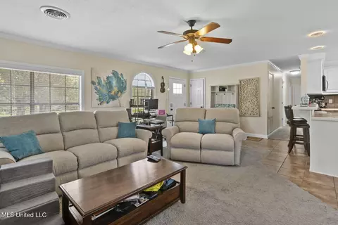 Living - 147 Three Prong Rd, Brandon, MS 39047 photo 3 of 3