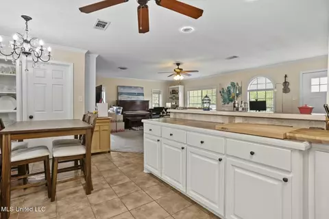 Kitchen - 147 Three Prong Rd, Brandon, MS 39047 photo 4 of 4