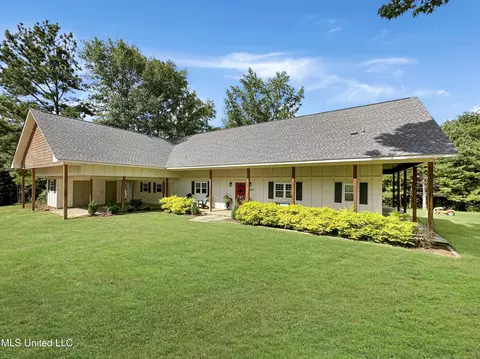 1459 Monterey Rd, Florence, MS 39073 photo 3