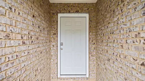 Entry Way - 212 Raulston Dr, Byram, MS 39272 photo 1 of 7