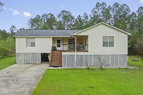 15075 Ponotoc Dr, Kiln, MS 39556