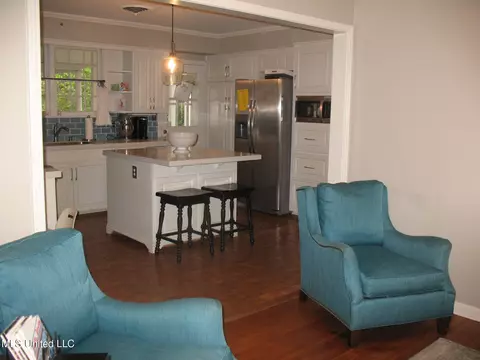 Kitchen - 4125 Robin Dr, Jackson, MS 39206 photo 1 of 6