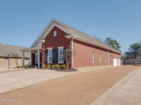 7304 Wind Dr, Olive Branch, MS 38654 photo 3