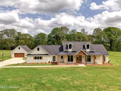 8577 Clinton Tinnin Rd, Clinton, MS 39056