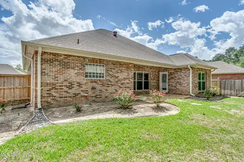 Exterior - 252 Terrace Dr, Brandon, MS 39042 photo 6 of 7