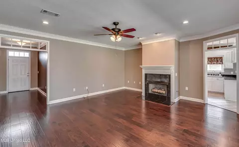 Living - 252 Terrace Dr, Brandon, MS 39042 photo 1 of 4