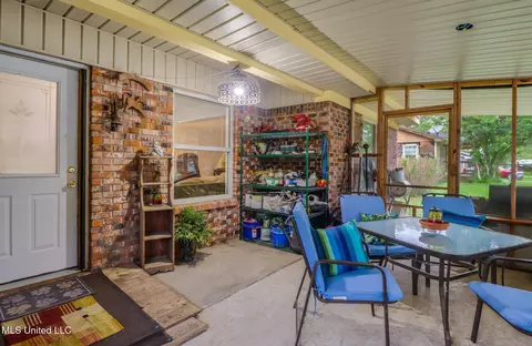 8301 Sherbrook St, Moss Point, MS 39562 photo 7