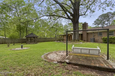 Exterior - 3453 Dawn Dr, Pearl, MS 39208 photo 7 of 10