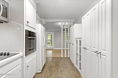 Entry Way - 3453 Dawn Dr, Pearl, MS 39208 photo 1 of 1