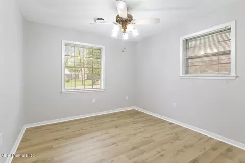 Bedroom - 3453 Dawn Dr, Pearl, MS 39208 photo 2 of 3