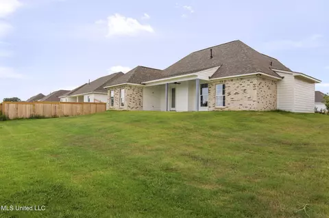 Exterior - 424 Baleigh Way, Canton, MS 39046 photo 7 of 8