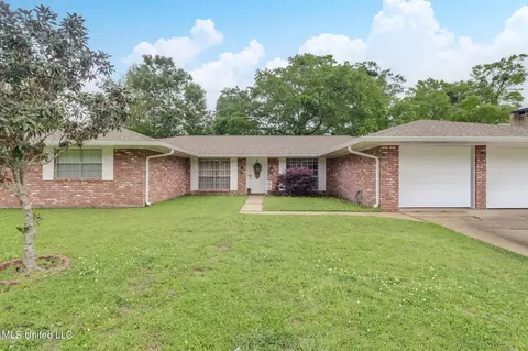 505 Evergreen Dr, Long Beach, MS 39560