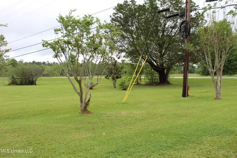 Exterior - 24221 Highway 613, Lucedale, MS 39452 photo 5 of 10