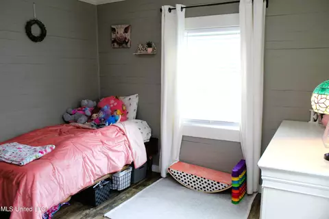 Bedroom - 24221 Highway 613, Lucedale, MS 39452 photo 3 of 5