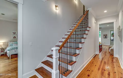 Entry Way - 258 Arbor Trl, Brandon, MS 39047 photo 3 of 4