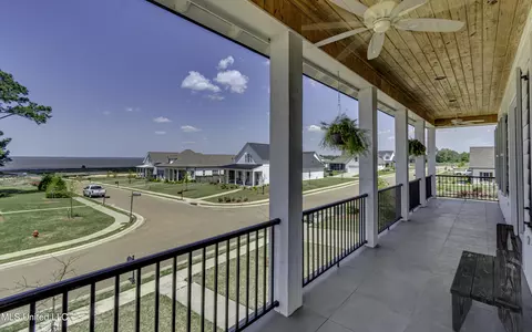 Exterior - 258 Arbor Trl, Brandon, MS 39047 photo 4 of 21