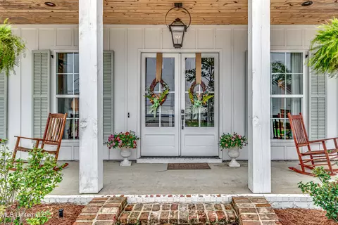 Exterior - 258 Arbor Trl, Brandon, MS 39047 photo 2 of 21