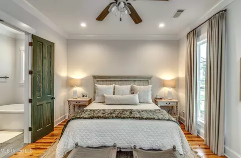 Bedroom - 258 Arbor Trl, Brandon, MS 39047 photo 2 of 15