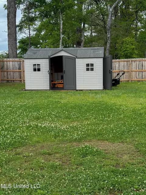Exterior - 146 Cedar Green Dr, Canton, MS 39046 photo 2 of 3