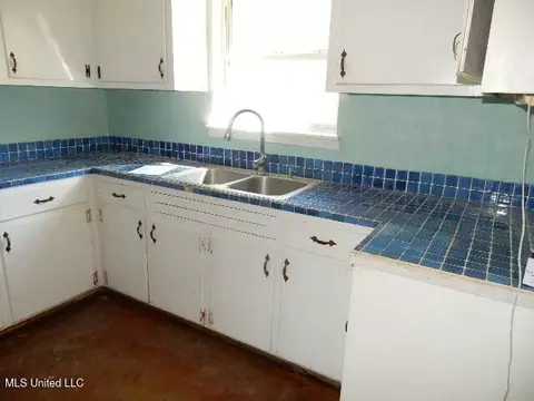 Kitchen - 310 Gates Ave, Long Beach, MS 39560 photo 2 of 2