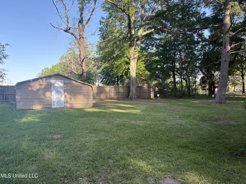 Exterior - 168 Richland Dr, Lucedale, MS 39452 photo 4 of 5