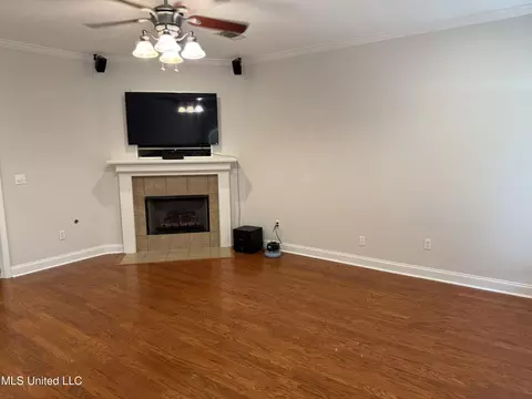 Living - 218 Terry Brook Dr, Terry, MS 39170 photo 2 of 5