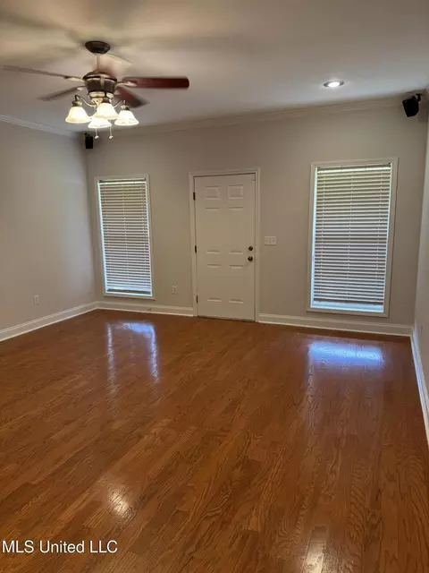 Living - 218 Terry Brook Dr, Terry, MS 39170 photo 4 of 5