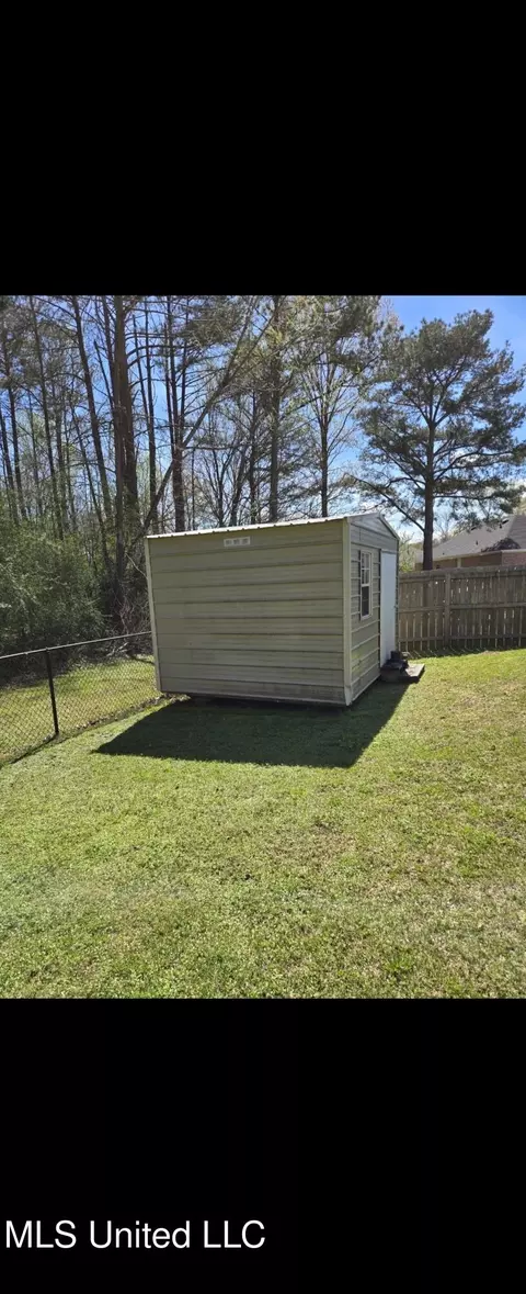 Exterior - 218 Terry Brook Dr, Terry, MS 39170 photo 6 of 6