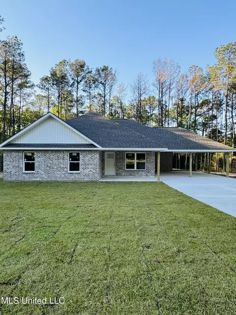 5255 Hoda Rd, Kiln, MS 39556