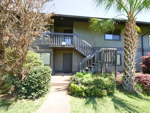 159 Lanai St #R, Diamondhead, MS 39525
