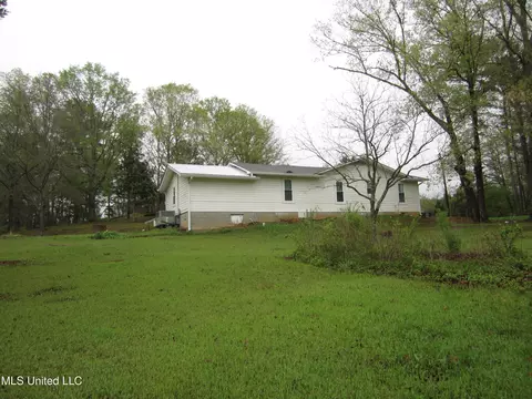 Exterior - 103 Hemlock Drive Dr, Potts Camp, MS 38659 photo 3 of 7