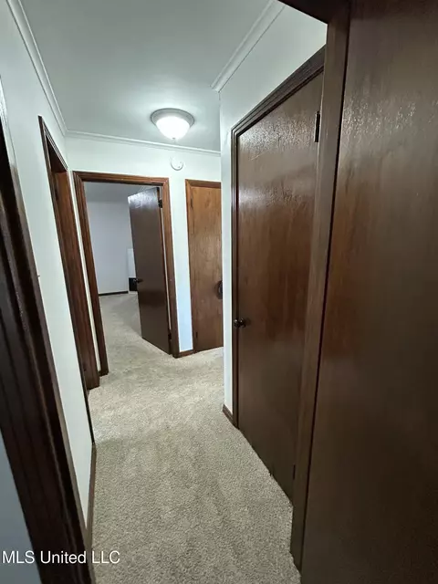 Entry Way - 103 Hemlock Drive Dr, Potts Camp, MS 38659 photo 2 of 3