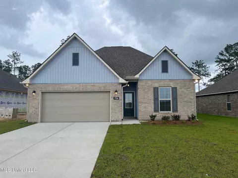 7724 Claymont Cir, Ocean Springs, MS 39564