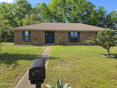 1 Wheaton Cv, Gulfport, MS 39503