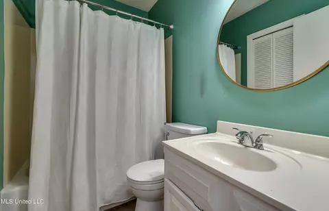 Bath - 1060 St Ann St, Jackson, MS 39202 photo 2 of 2