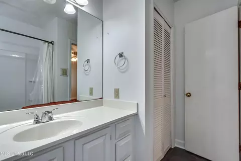 Bath - 1060 St Ann St, Jackson, MS 39202 photo 1 of 2